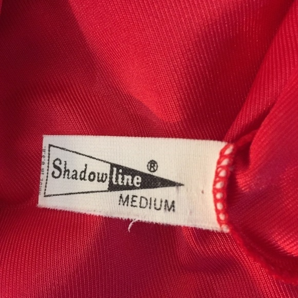 Vintage Red Shadowline Robe Nylon Button Front Medium Dressing Gown - Picture 6 of 9